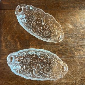 Vintage Indiana glass / 2 Lily Pons / oval dishes